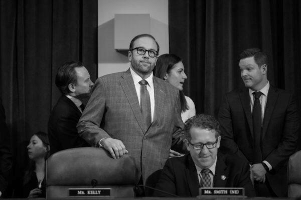Los Republicanos Corren Para Concluir La Factura De Impuestos De Trump